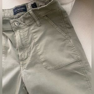Lucky Brand Cargos. Size 2/26